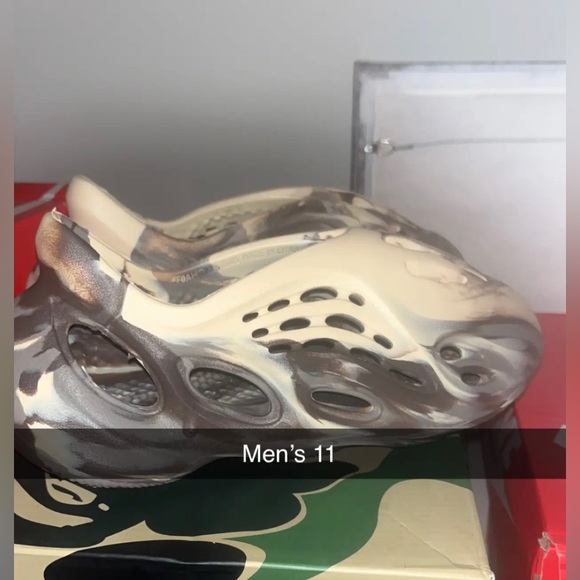 SHOES! - Picture 7 of 7